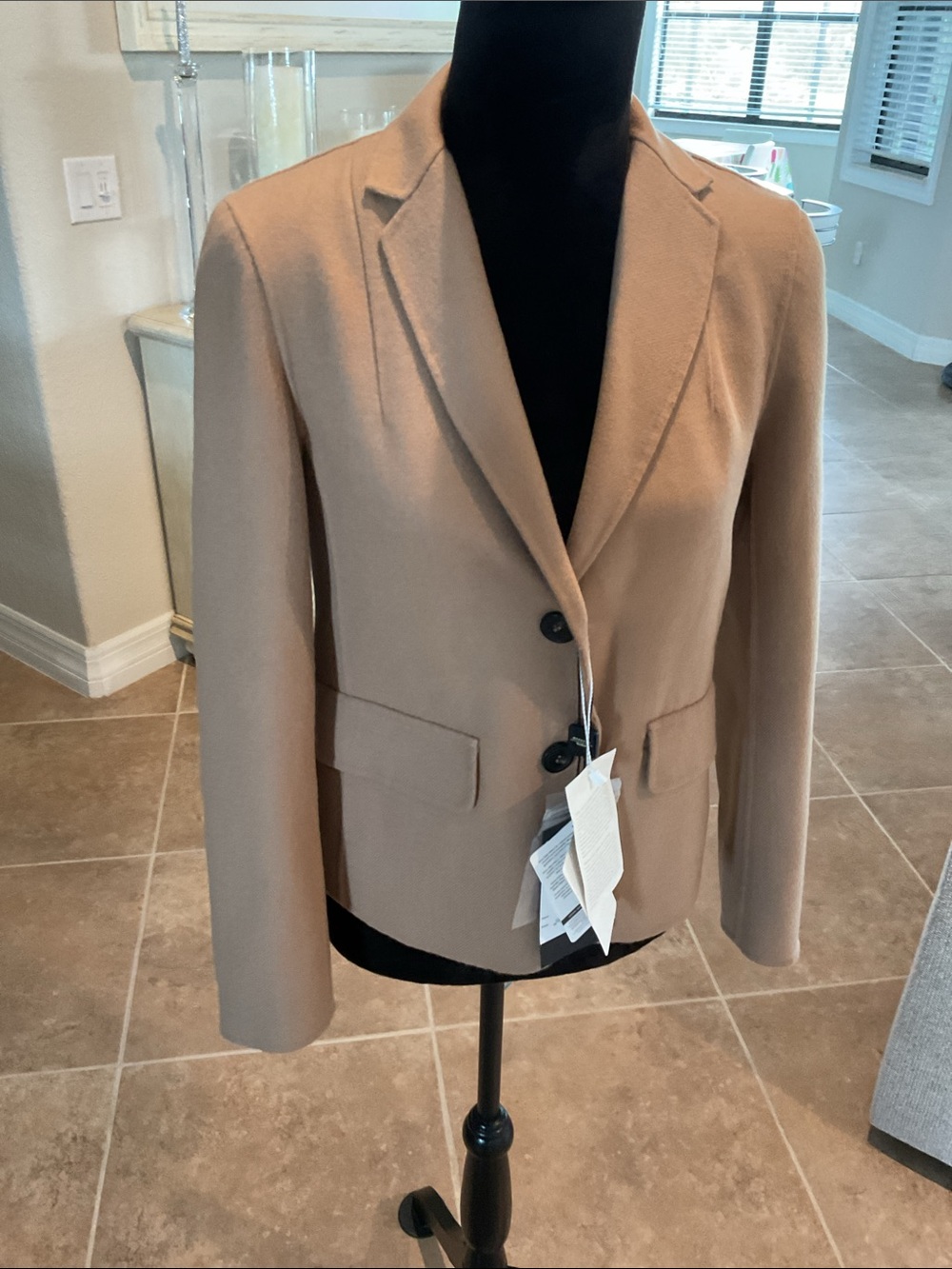 WEEKEND MAX MARA Two button front camel blazer, size 6, NWT
